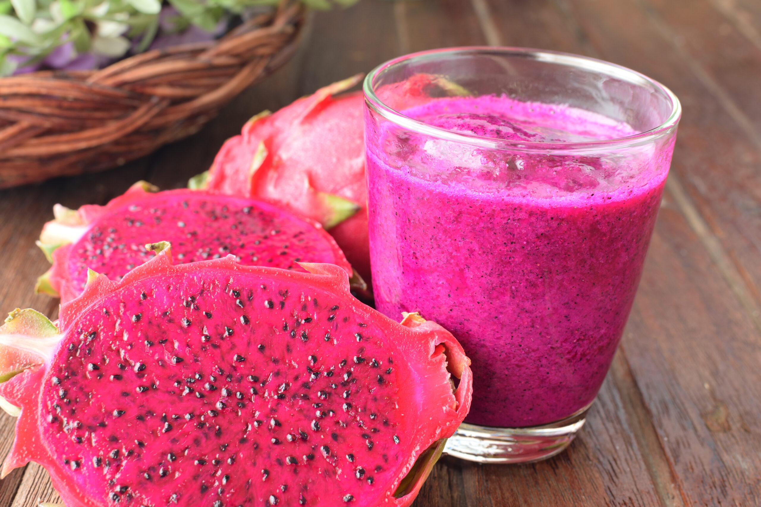 benefits-of-pitaya-juice:-collagen-and-antioxidants-for-radiant-skin