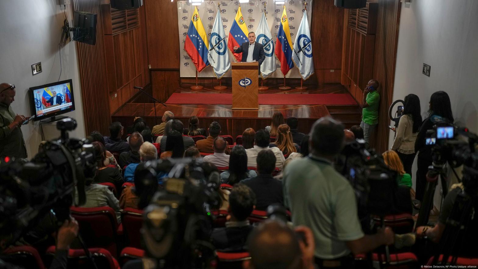 venezuela-asks-to-capture-judges-and-deputies-from-argentina