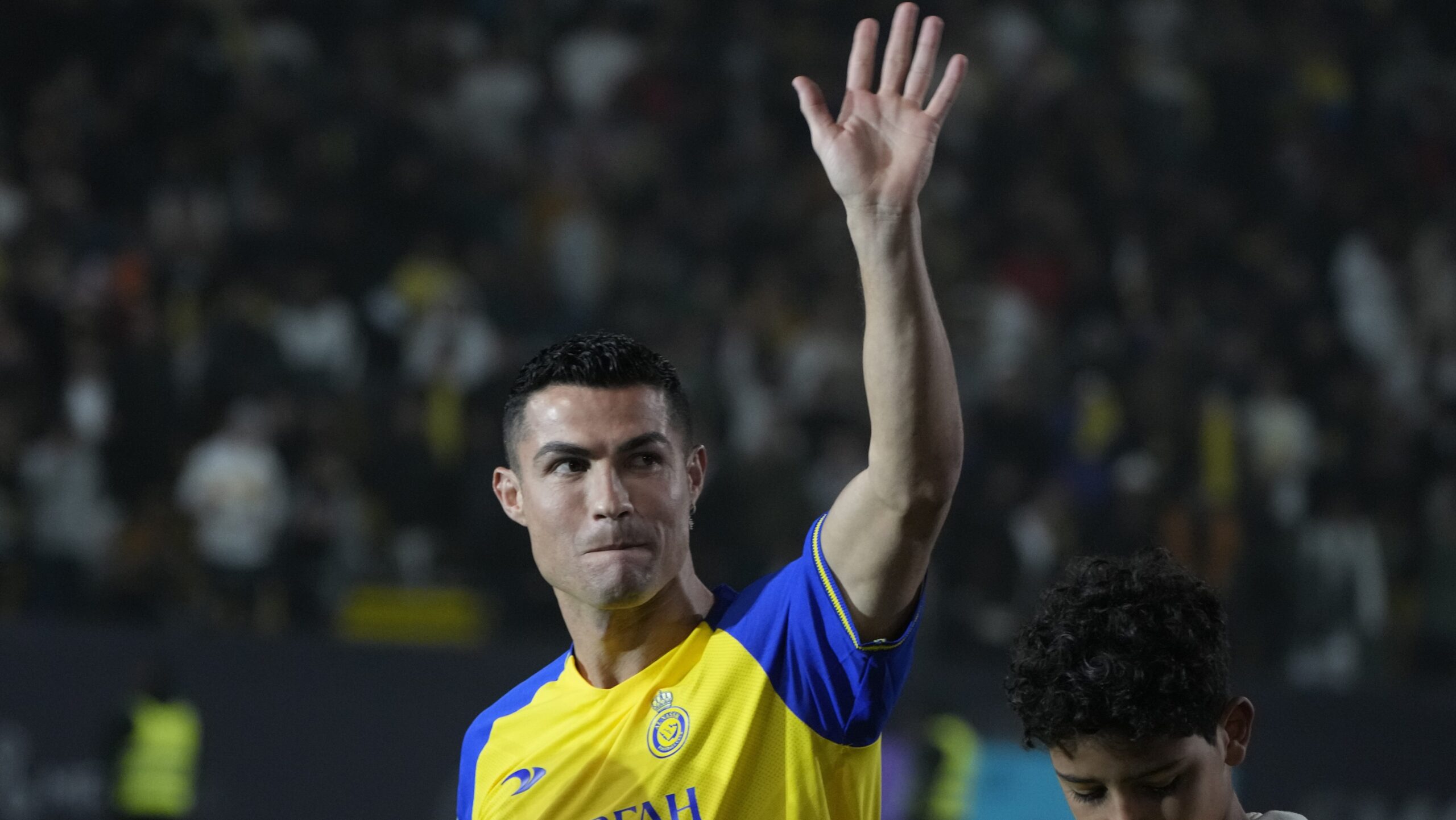 al-nassr-player-ended-up-unconscious-after-accident-while-celebrating-a-goal-by-cristiano-ronaldo