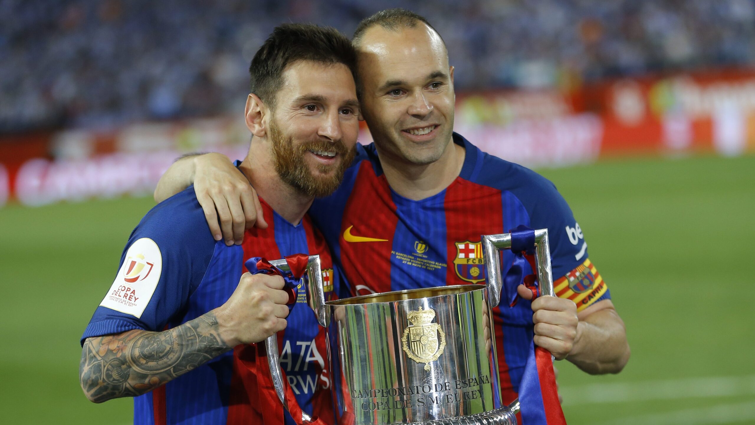 messi-dedicates-a-heartfelt-message-to-andres-iniesta-for-his-retirement