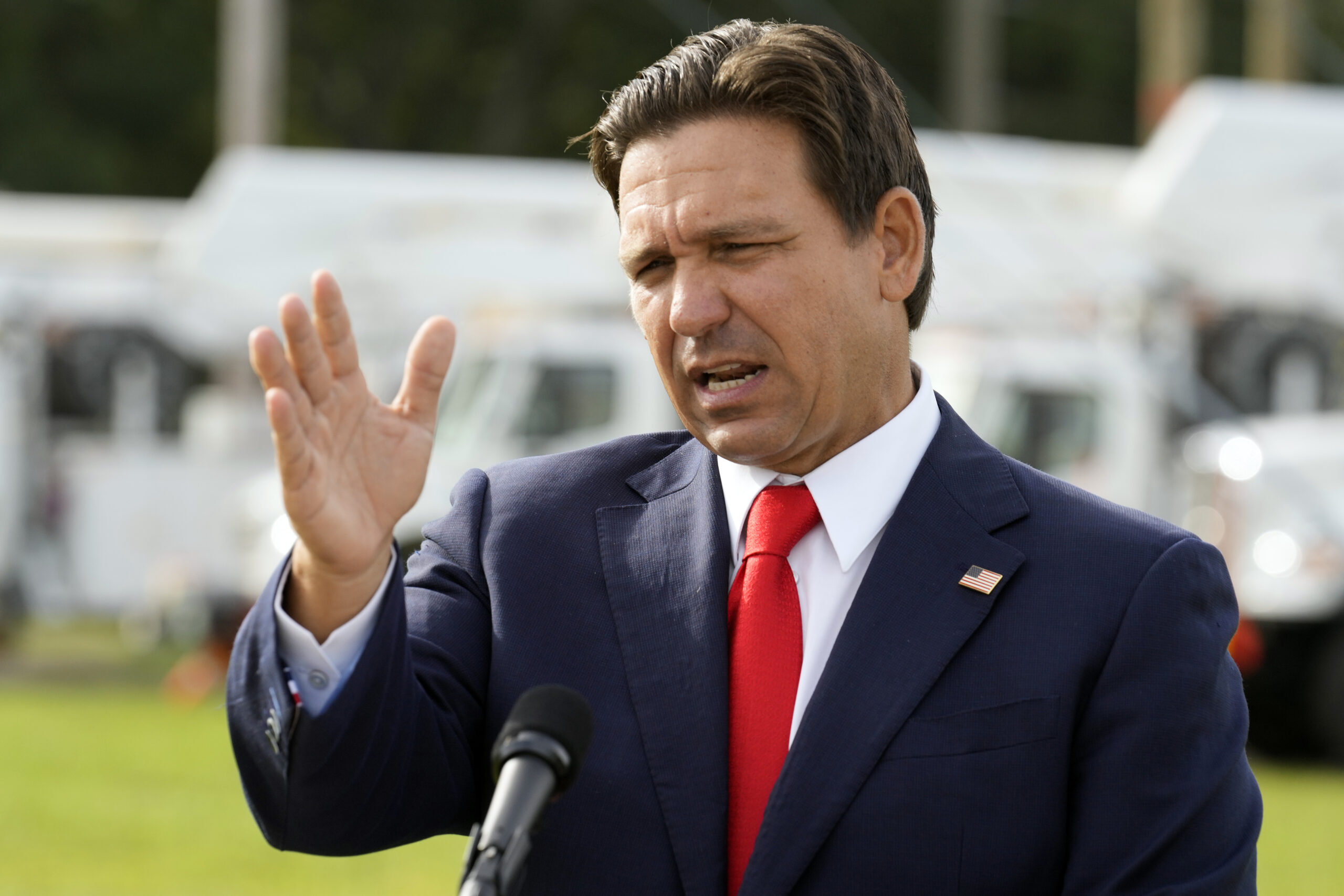 desantis-asks-florida-residents-to-evacuate-to-closer-shelters